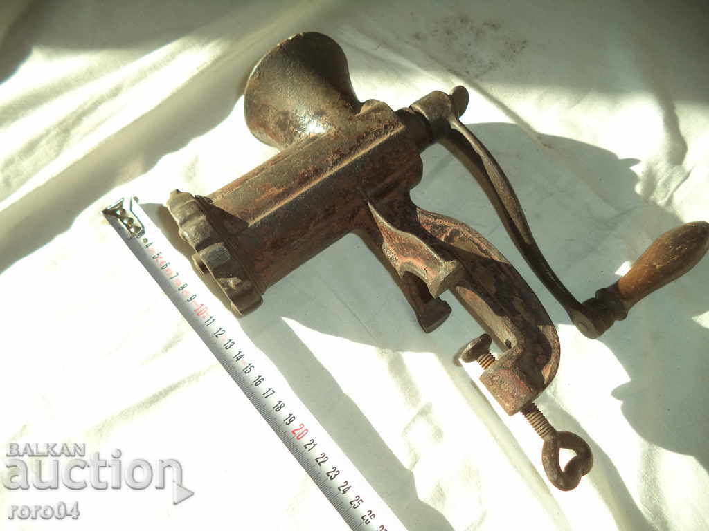 BIG OLD MEAT MILLS / TOMATOES with price 17.99 BGN | € 9.20 BIG OLD MEAT MILLS / TOMATOES with price 17.99 BGN | € 9.20