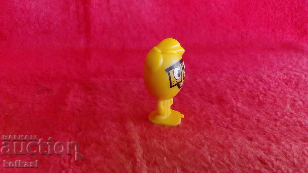 Small plastic toy figure with price 3.50 BGN | € 1.79 Small plastic toy figure with price 3.50 BGN | € 1.79