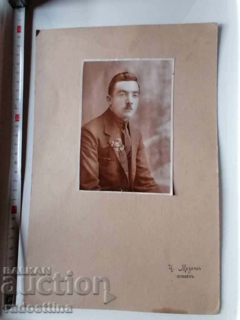 Fotografie veche din carton fotografie Ch. Mezan Pleven portret bărbat Fotografie veche din carton fotografie Ch. Mezan Pleven portret bărbat