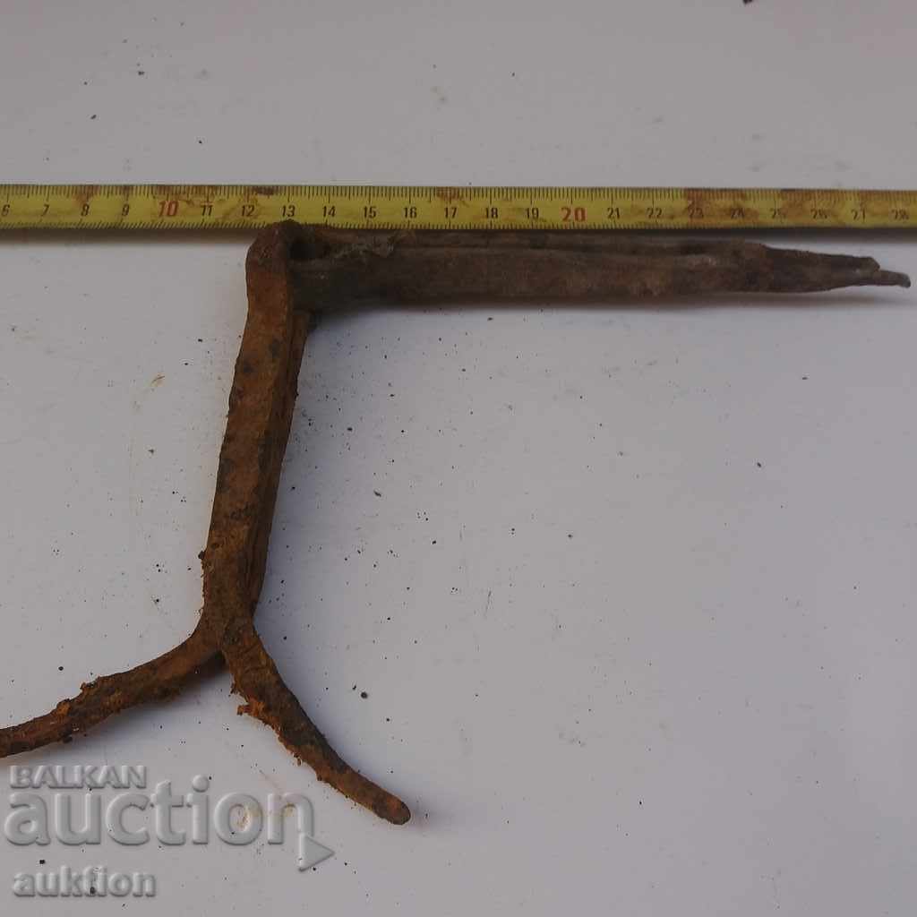 OLD MASSIVE WROUGHT HINGE FROM THE RURAL RIVER PORT - 6 OLD MASSIVE WROUGHT HINGE FROM THE RURAL RIVER PORT - 6