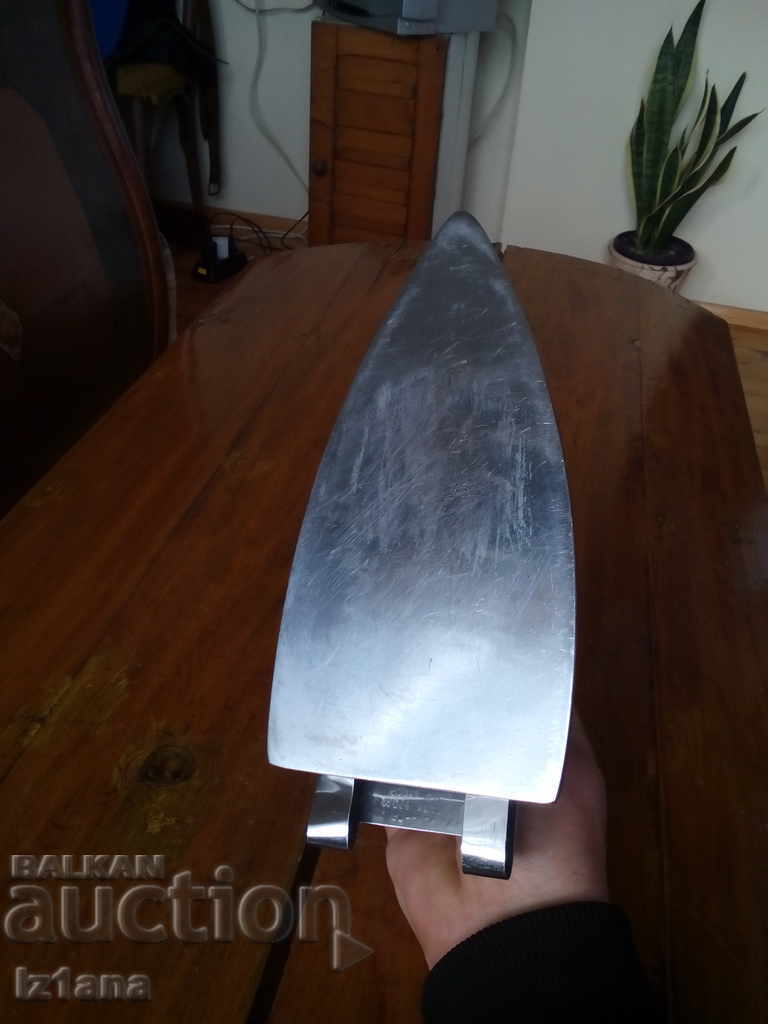 Old electric iron - 5 Old electric iron - 5