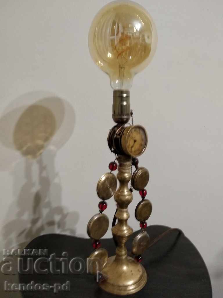 Πουλάω ένα vintage γραφείο lamp.RRRRRR με τιμή 170.00 BGN | € 86.92 Πουλάω ένα vintage γραφείο lamp.RRRRRR με τιμή 170.00 BGN | € 86.92