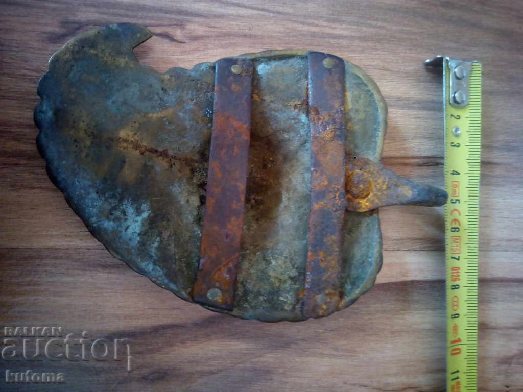 Old bronze single buckle with price € 32.99 | 64.52 BGN Old bronze single buckle with price € 32.99 | 64.52 BGN