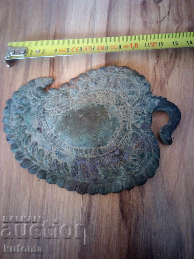 Παλιά χάλκινη πόρπη μονή