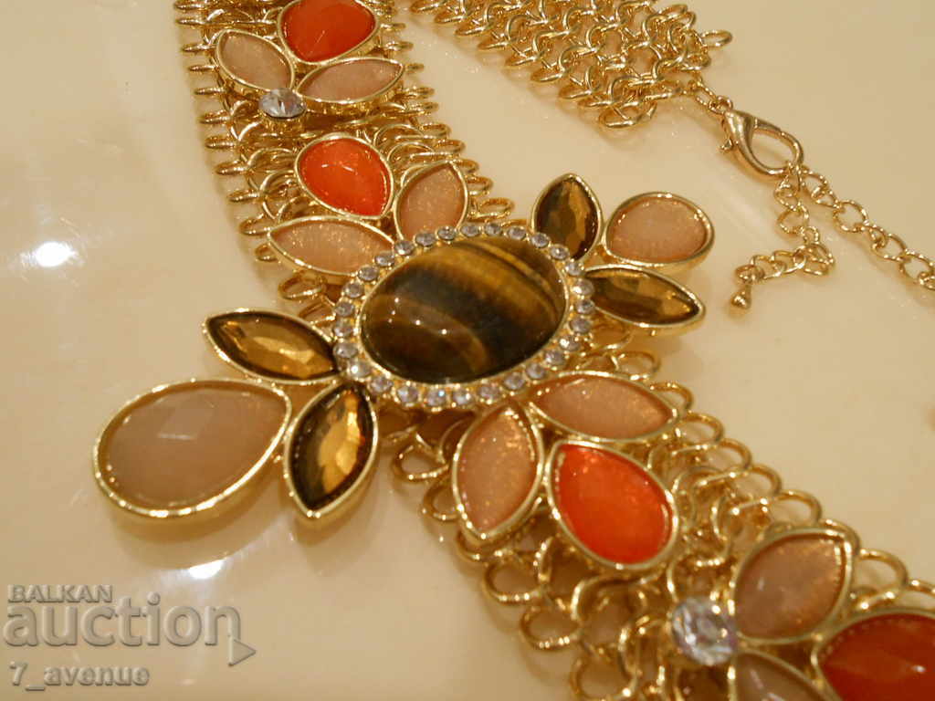 Massive large necklace, beautiful, with Tiger's Eye with price 99.00 BGN | € 50.62 Massive large necklace, beautiful, with Tiger's Eye with price 99.00 BGN | € 50.62