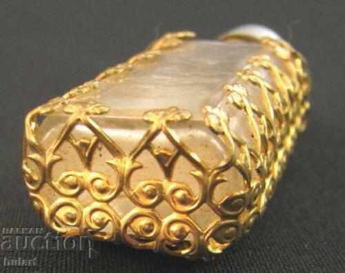 Delivery of OLD MORE THAN PERFUME WITH FLOWERS ORnaments Delivery of OLD MORE THAN PERFUME WITH FLOWERS ORnaments