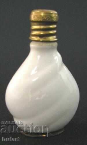 СТАРО ШИШЕ ОТ ПАРФЮМ ПОРЦЕЛАН с цена 60.00 лв. | € 30.68