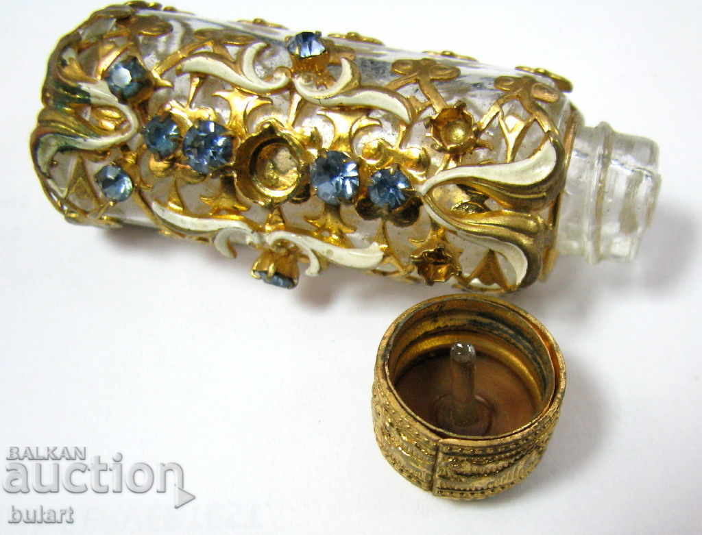 MAI MAI MULTE PERFUM CU ORNAMENTE FLORI ȘI PIERRE - 6 MAI MAI MULTE PERFUM CU ORNAMENTE FLORI ȘI PIERRE - 6