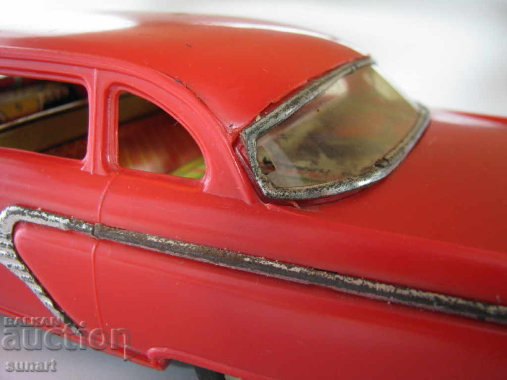 Delivery of OLD RUSSIAN TOY CAR GAY GAS M13 CHAIKA GAZ 13 Delivery of OLD RUSSIAN TOY CAR GAY GAS M13 CHAIKA GAZ 13