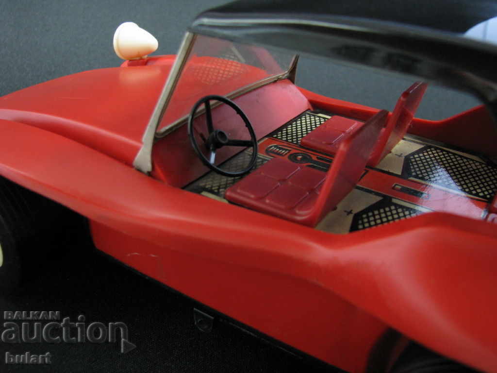 Auction RUSSIA PLASTIC TOY CAR RUSSIA BATTERY RED CAR Auction RUSSIA PLASTIC TOY CAR RUSSIA BATTERY RED CAR