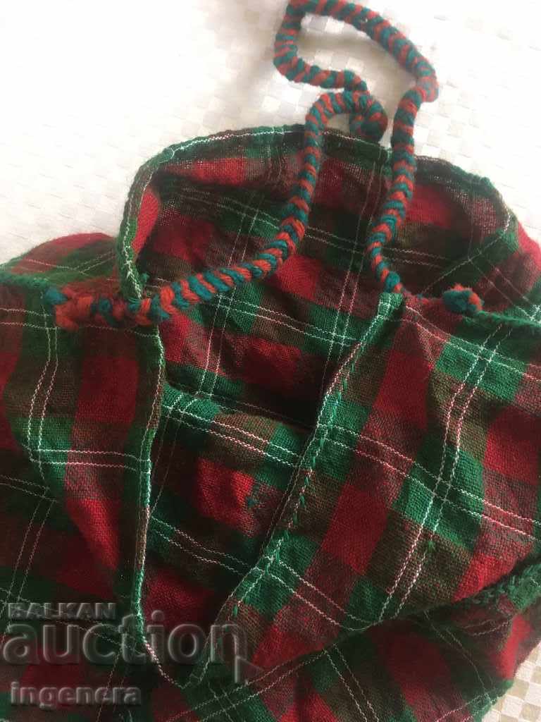 Auction BAG An old-fashioned wool bag Auction BAG An old-fashioned wool bag