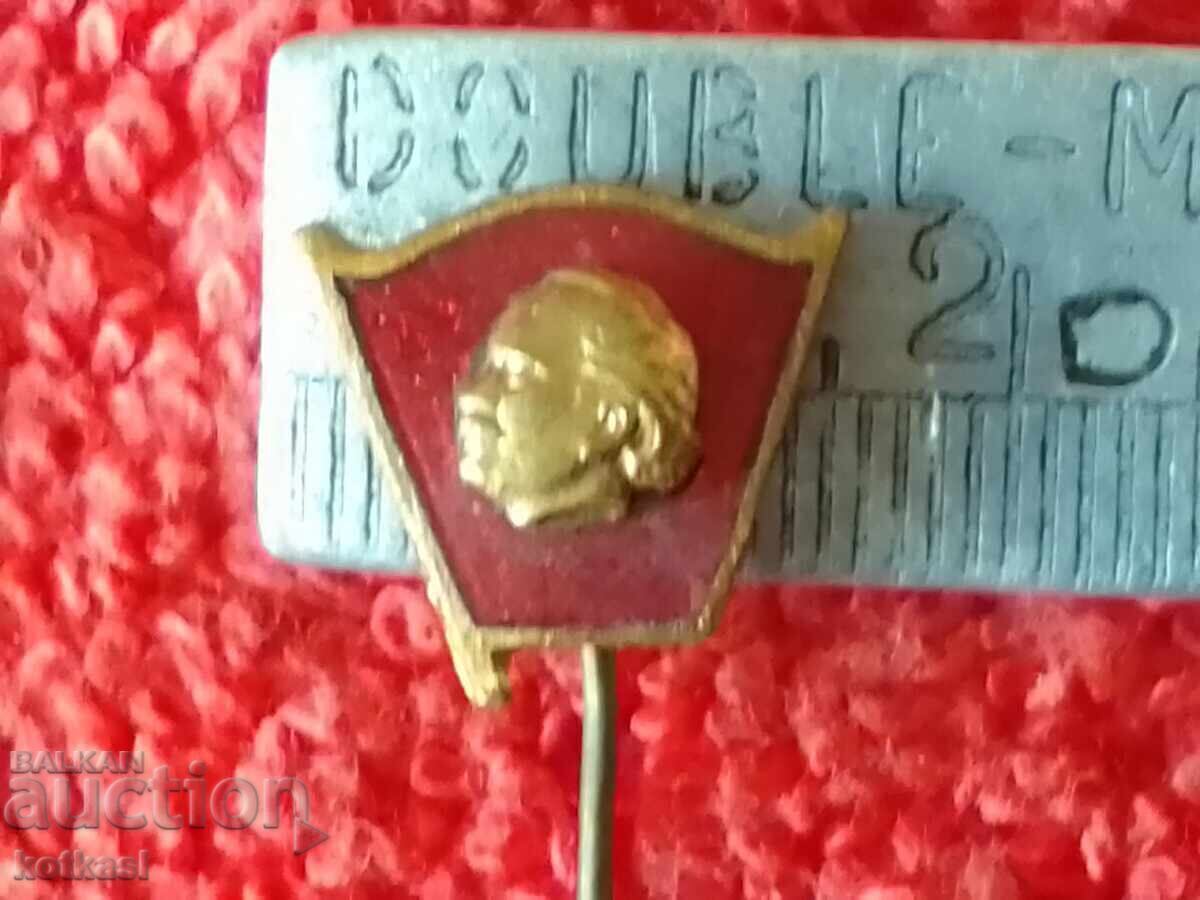 Veche insignă de bronz socială smalț Georgi Dimitrov calitate