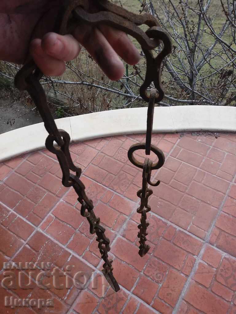 OLD FORGED HOOK CHAIN FOR ALDJAK HEAD with price 50.00 BGN | € 25.56 OLD FORGED HOOK CHAIN FOR ALDJAK HEAD with price 50.00 BGN | € 25.56