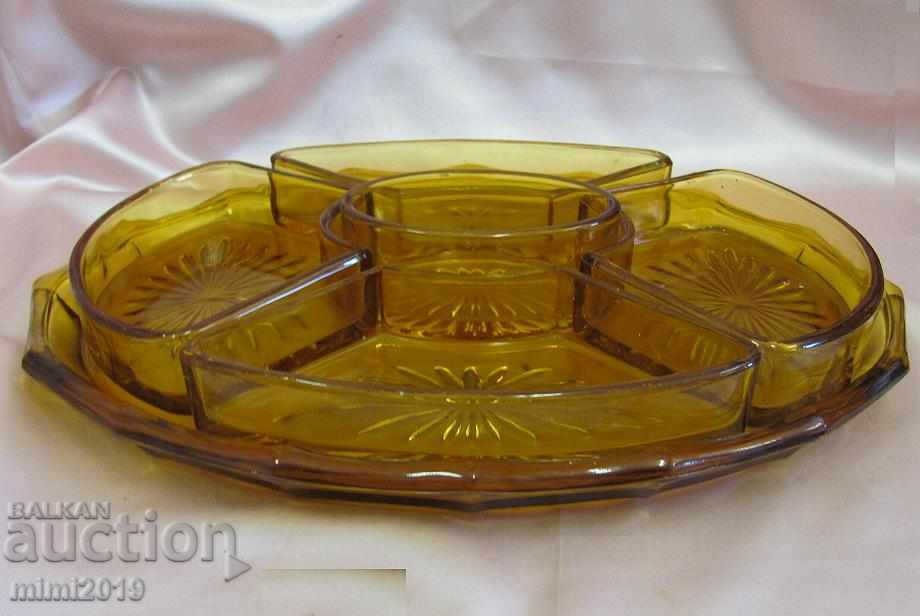 Δημοπρασία Κρυστάλλινο δίσκο του 19ου αιώνα με κύπελλα σερβιρίσματος Δημοπρασία Κρυστάλλινο δίσκο του 19ου αιώνα με κύπελλα σερβιρίσματος