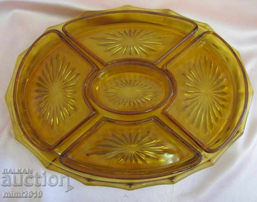 Παράδοση Κρυστάλλινο δίσκο του 19ου αιώνα με κύπελλα σερβιρίσματος Παράδοση Κρυστάλλινο δίσκο του 19ου αιώνα με κύπελλα σερβιρίσματος