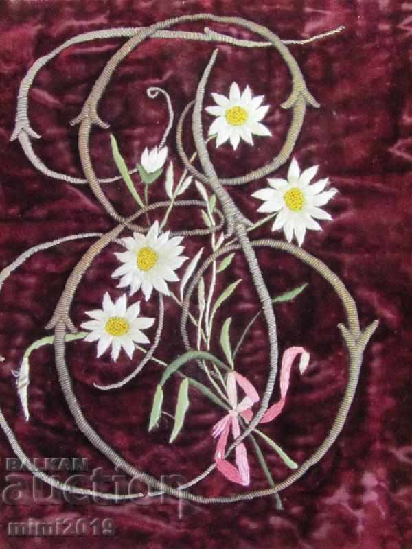 19th Century Hand embroidery Motif velvet and gold brimstone with price 45.00 BGN | € 23.01 19th Century Hand embroidery Motif velvet and gold brimstone with price 45.00 BGN | € 23.01