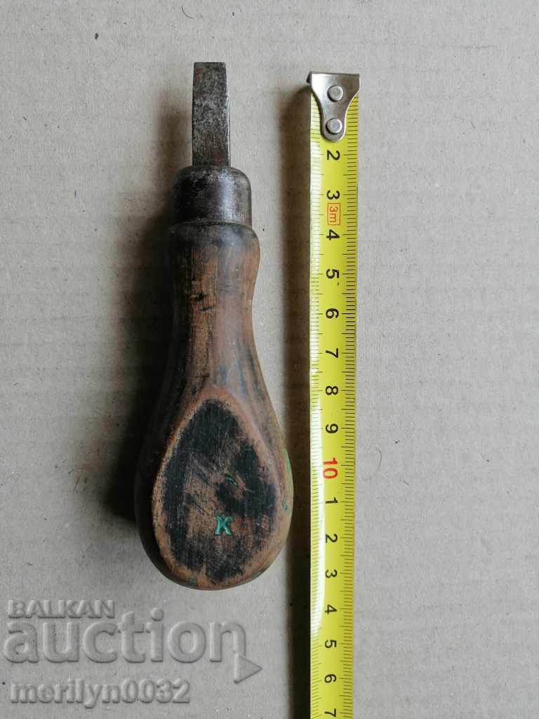 An old ZIP screwdriver on a Manliher M-95 rifle with price 45.00 BGN | € 23.01 An old ZIP screwdriver on a Manliher M-95 rifle with price 45.00 BGN | € 23.01