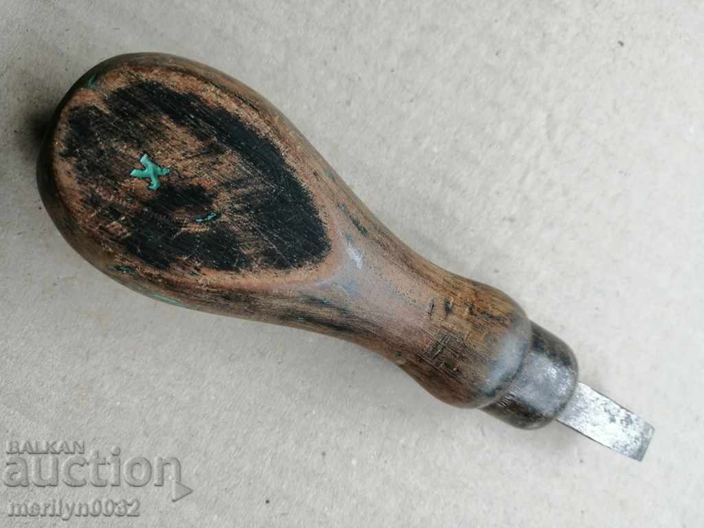 Delivery of An old ZIP screwdriver on a Manliher M-95 rifle Delivery of An old ZIP screwdriver on a Manliher M-95 rifle