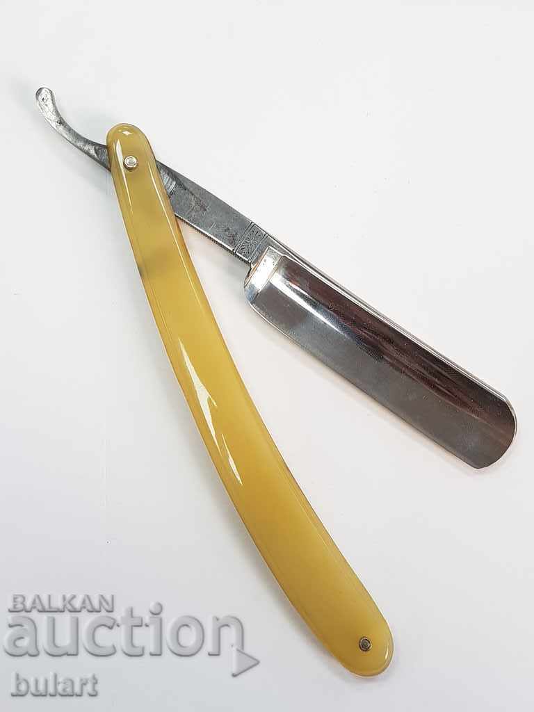 Delivery of OLD GERMAN SOLAR SHADOW RAZOR BOX Delivery of OLD GERMAN SOLAR SHADOW RAZOR BOX