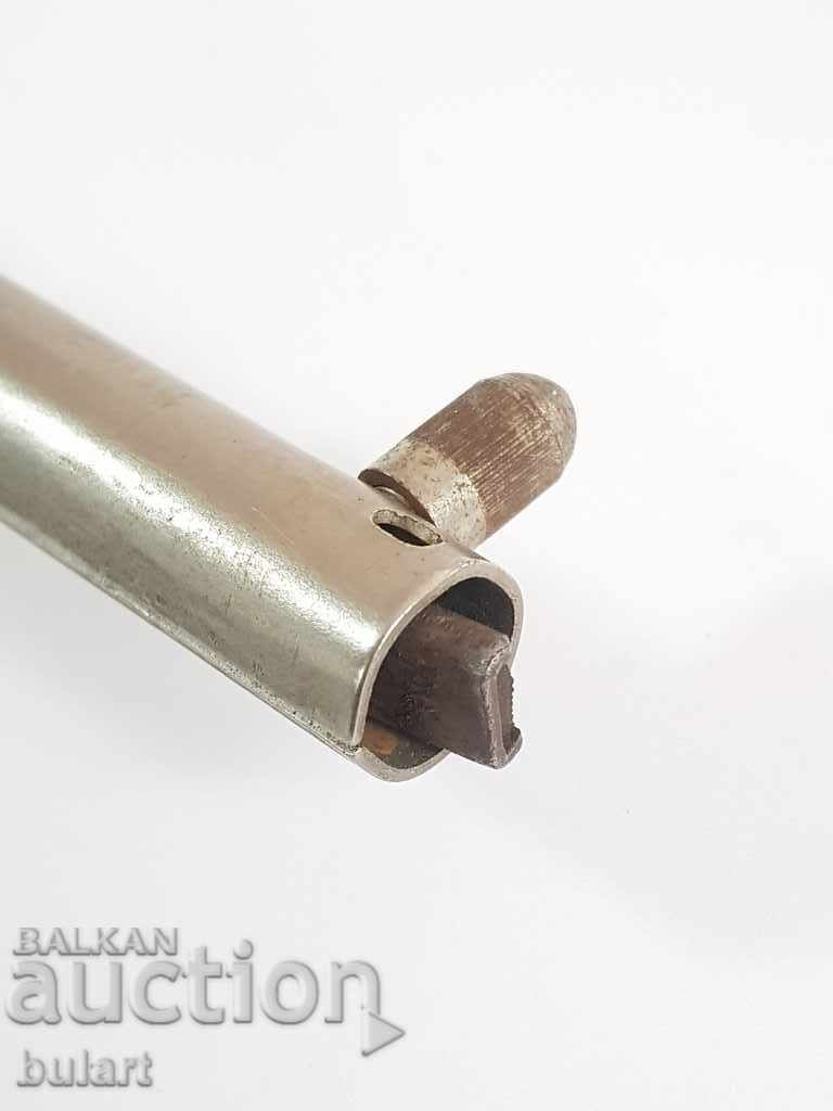 Auction RUSSIA PISTOL RUSIA FLINTSTONE RIFLE GUN TOY Auction RUSSIA PISTOL RUSIA FLINTSTONE RIFLE GUN TOY