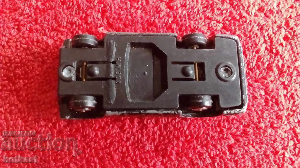 Παλιό μικρό αθλητικό μεταλλικό αυτοκίνητο - 6 Παλιό μικρό αθλητικό μεταλλικό αυτοκίνητο - 6