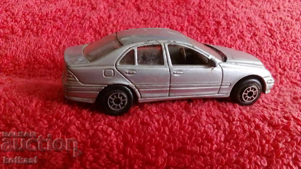 Auction Old small metal car Mercedes China WELLY Auction Old small metal car Mercedes China WELLY