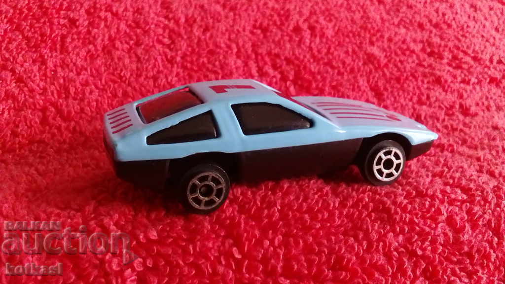 Auction Old small metal car China Auction Old small metal car China