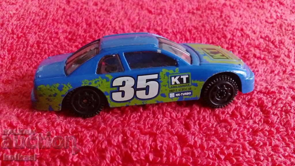 Auction  Old small metal car