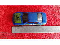 Παλιό μικρό μεταλλικό αυτοκίνητο