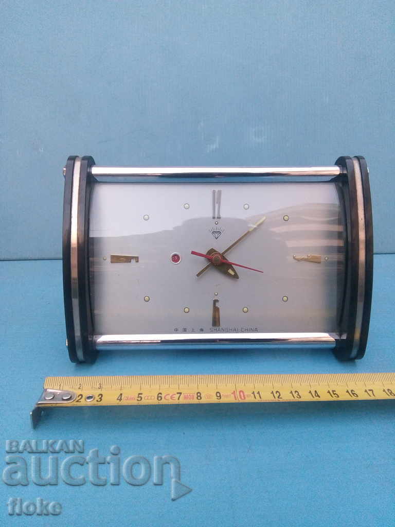 Desktop clock-old and working with price 15.00 BGN | € 7.67 Desktop clock-old and working with price 15.00 BGN | € 7.67