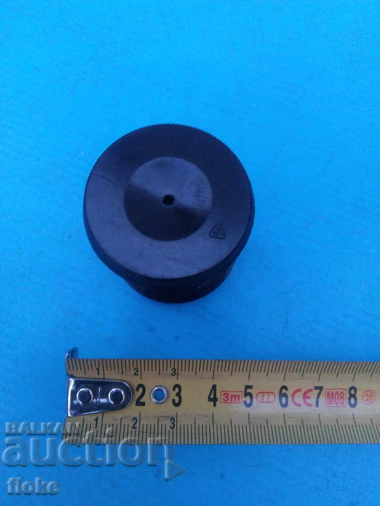 Peephole door with price 5.00 BGN | € 2.56 Peephole door with price 5.00 BGN | € 2.56