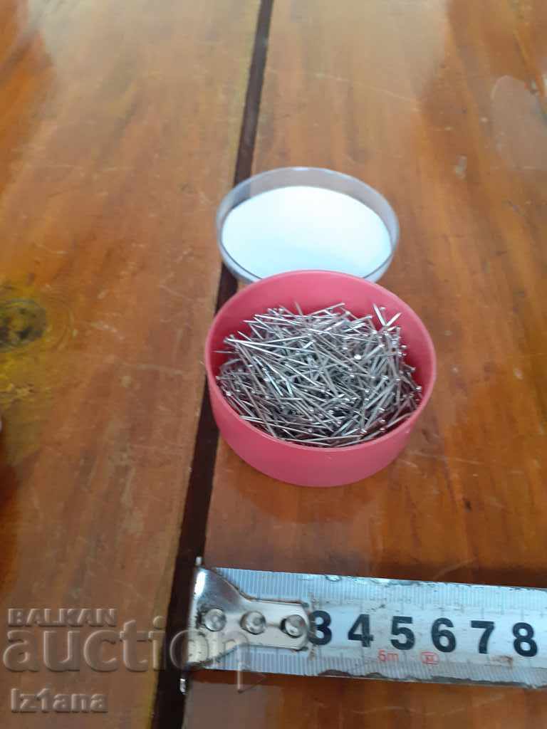 Auction Old box of safety pins Auction Old box of safety pins