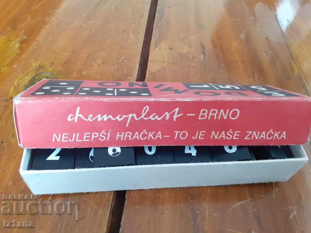 Delivery of An old domino Delivery of An old domino