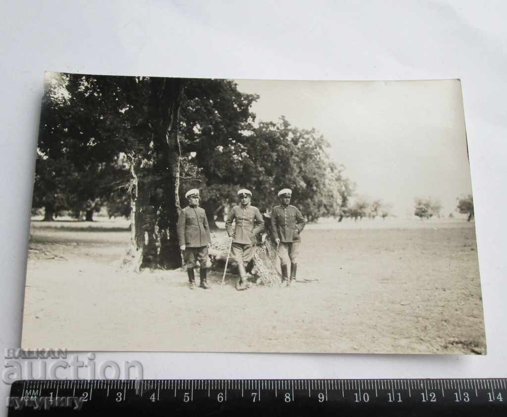 Delivery of Old photo Royal Officers commanders description Delivery of Old photo Royal Officers commanders description