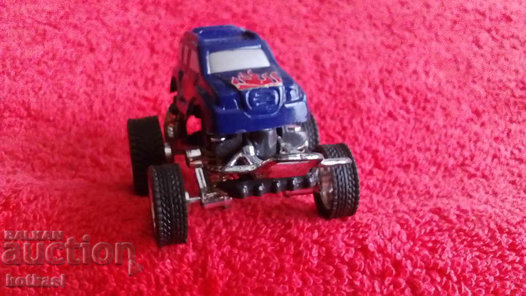 Delivery of Small car with big wheels Delivery of Small car with big wheels