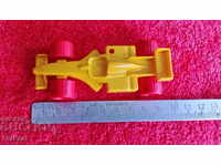 Mașina sport mică Formula 1 marchează excelent