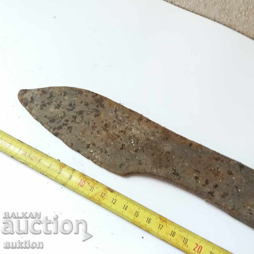 Delivery of OLD LARGE FORGED SATER, LADDER, TURNKOP MASSIVE Delivery of OLD LARGE FORGED SATER, LADDER, TURNKOP MASSIVE