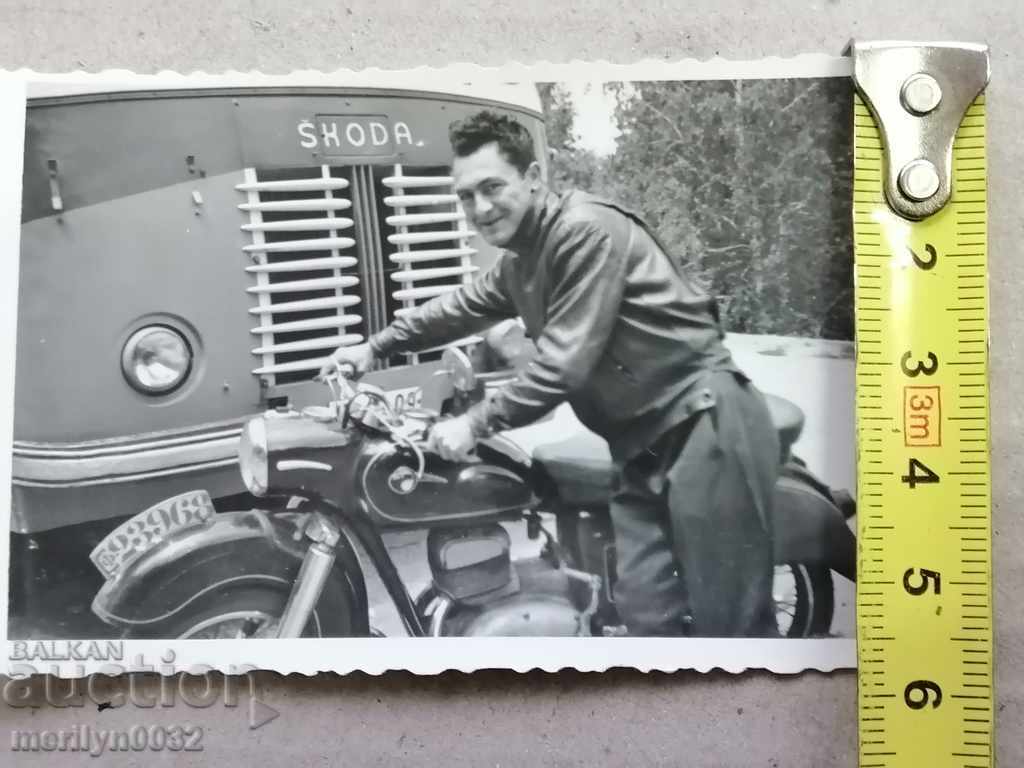 Photo paper photography motorist 50s with price 15.00 BGN | € 7.67 Photo paper photography motorist 50s with price 15.00 BGN | € 7.67