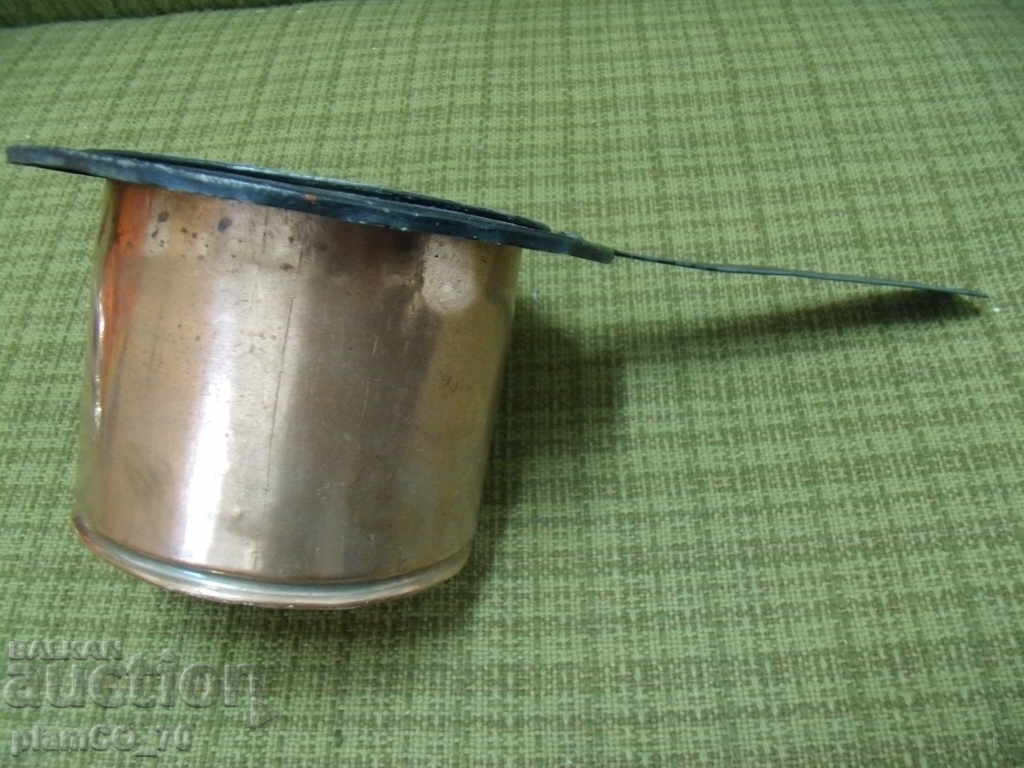 No. * 3794 Old metal / copper container with price 20.00 BGN | € 10.23 No. * 3794 Old metal / copper container with price 20.00 BGN | € 10.23