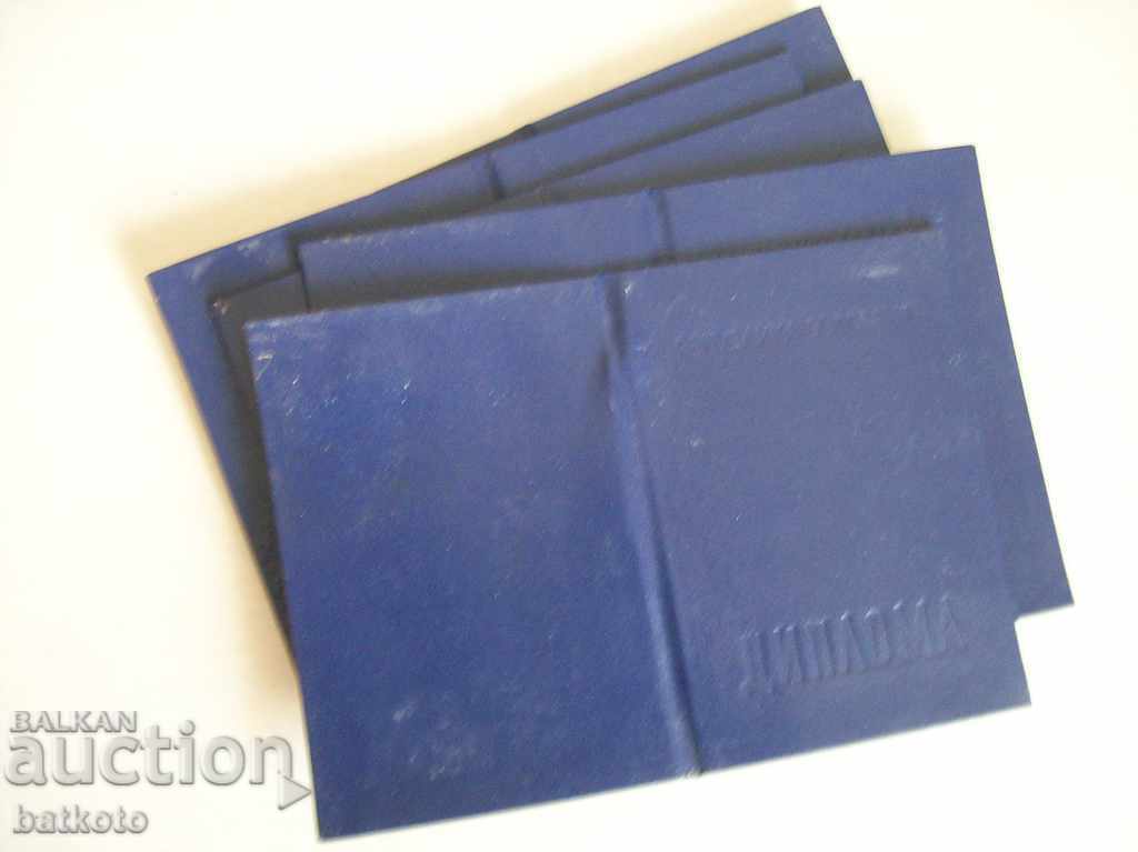 Lot of moisture damaged diploma covers