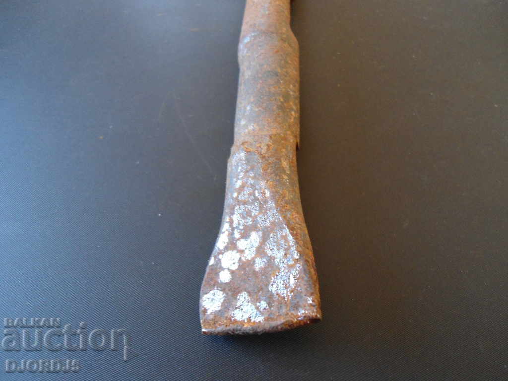 Licitație Un instrument vechi, un elicopter