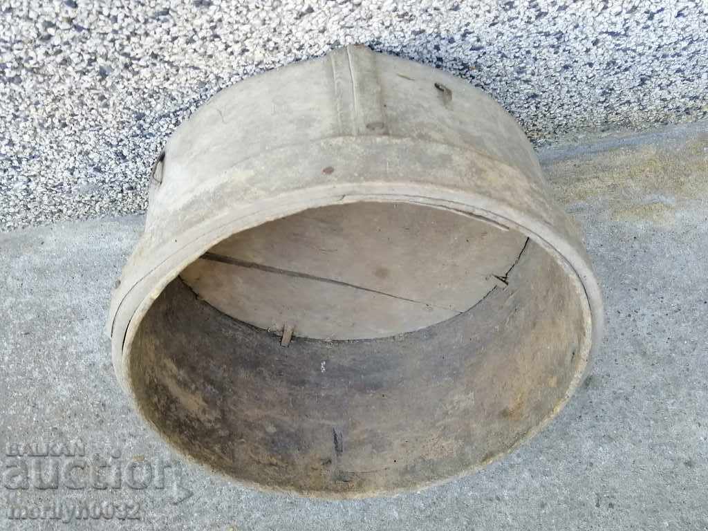 Old crutch for wheat, bushel, bucket, wooden with price 50.00 BGN | € 25.56 Old crutch for wheat, bushel, bucket, wooden with price 50.00 BGN | € 25.56