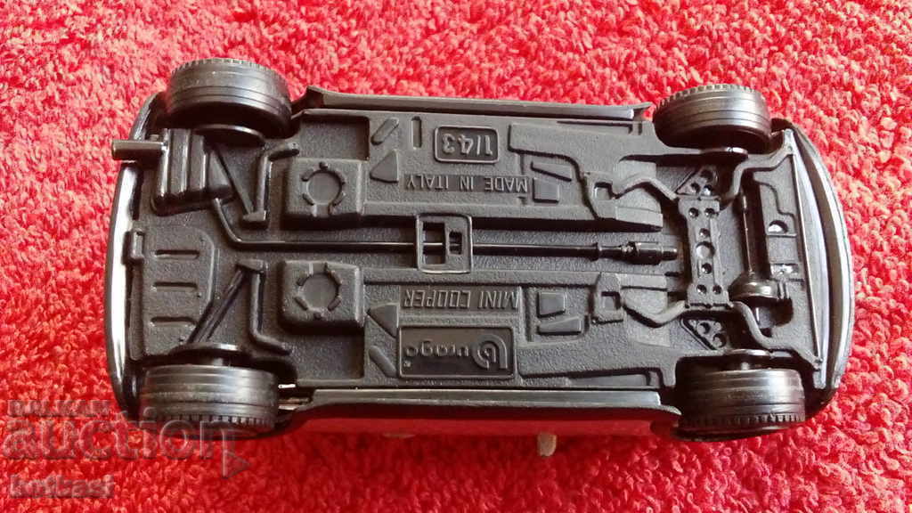 Mașină veche de jucărie din metal MINI COOPER ITALIA burago 1/43 excelent - 7