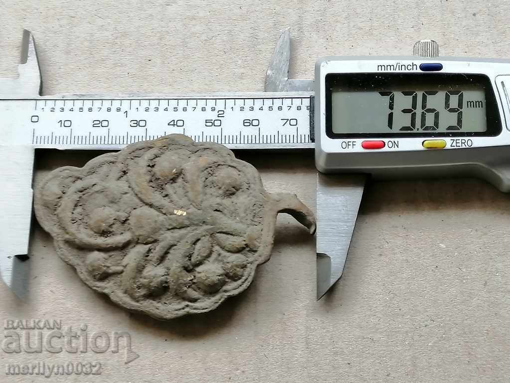 Auction Revival pafta pafti, half, single Auction Revival pafta pafti, half, single