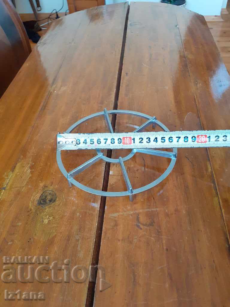 Παλιά σχάρα για ζεστά αντικείμενα με τιμή 18.00 BGN | € 9.20 Παλιά σχάρα για ζεστά αντικείμενα με τιμή 18.00 BGN | € 9.20