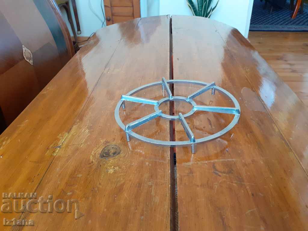 Παλιά σχάρα για ζεστά αντικείμενα Παλιά σχάρα για ζεστά αντικείμενα