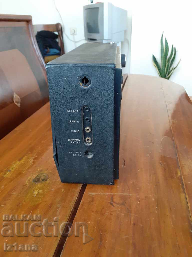 Auction  Old radio, radio receiver NATIONAL PANASONIC R-439