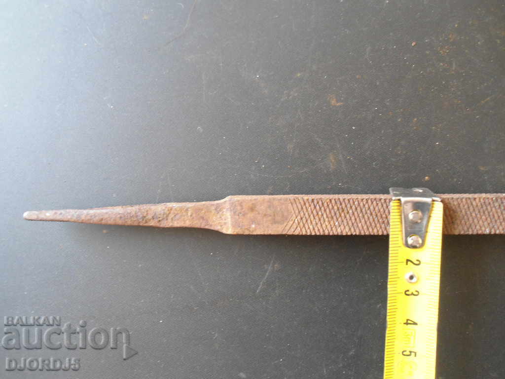 Auction Old square saw Auction Old square saw