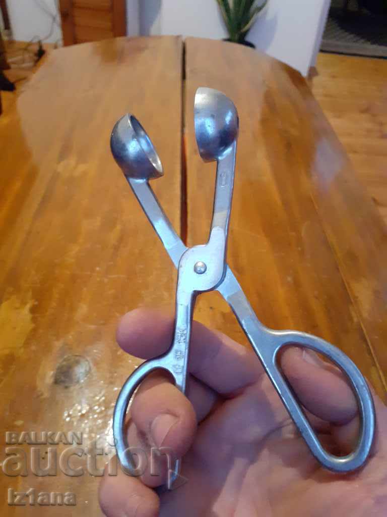 An old kitchen tool with price 22.00 BGN | € 11.25 An old kitchen tool with price 22.00 BGN | € 11.25