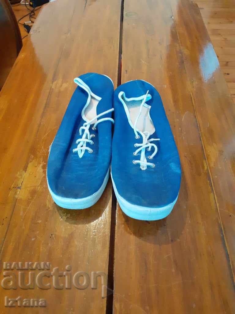 Old rubber boots, canvas boots PIRIN with price 45.00 BGN | € 23.01 Old rubber boots, canvas boots PIRIN with price 45.00 BGN | € 23.01